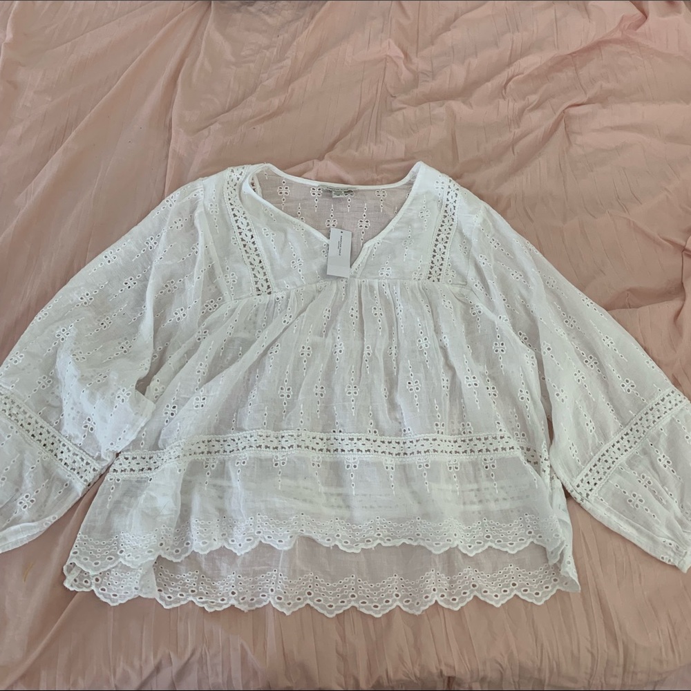 American Eagle Flowy Blouse